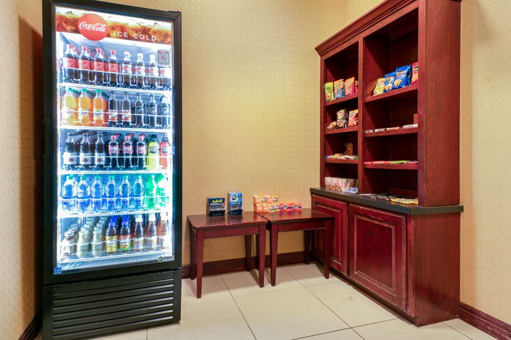 La Quinta Inn & Suites by Wyndham Lindale - photo 27