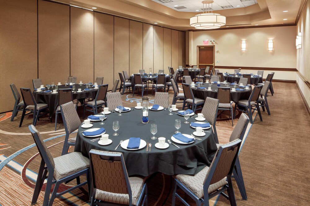 Sheraton Sioux Falls Hotel & Convention Center - photo 41
