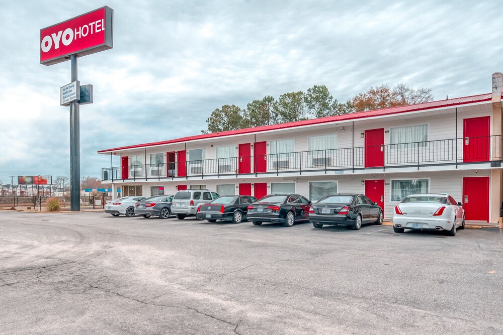 OYO Hotel Fayetteville S Eastern Blvd - photo 20