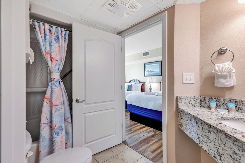 Carolinian Resort Stunning Condos - photo 134