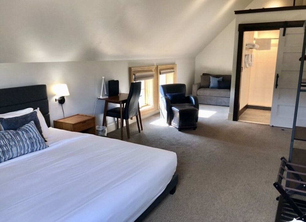 Tahoe Star Hotel - photo 8