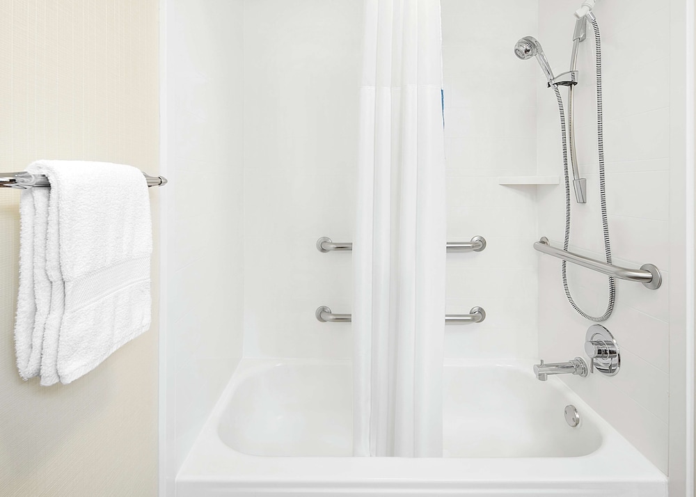 Hampton Inn Dallas Irving Las Colinas - photo 13