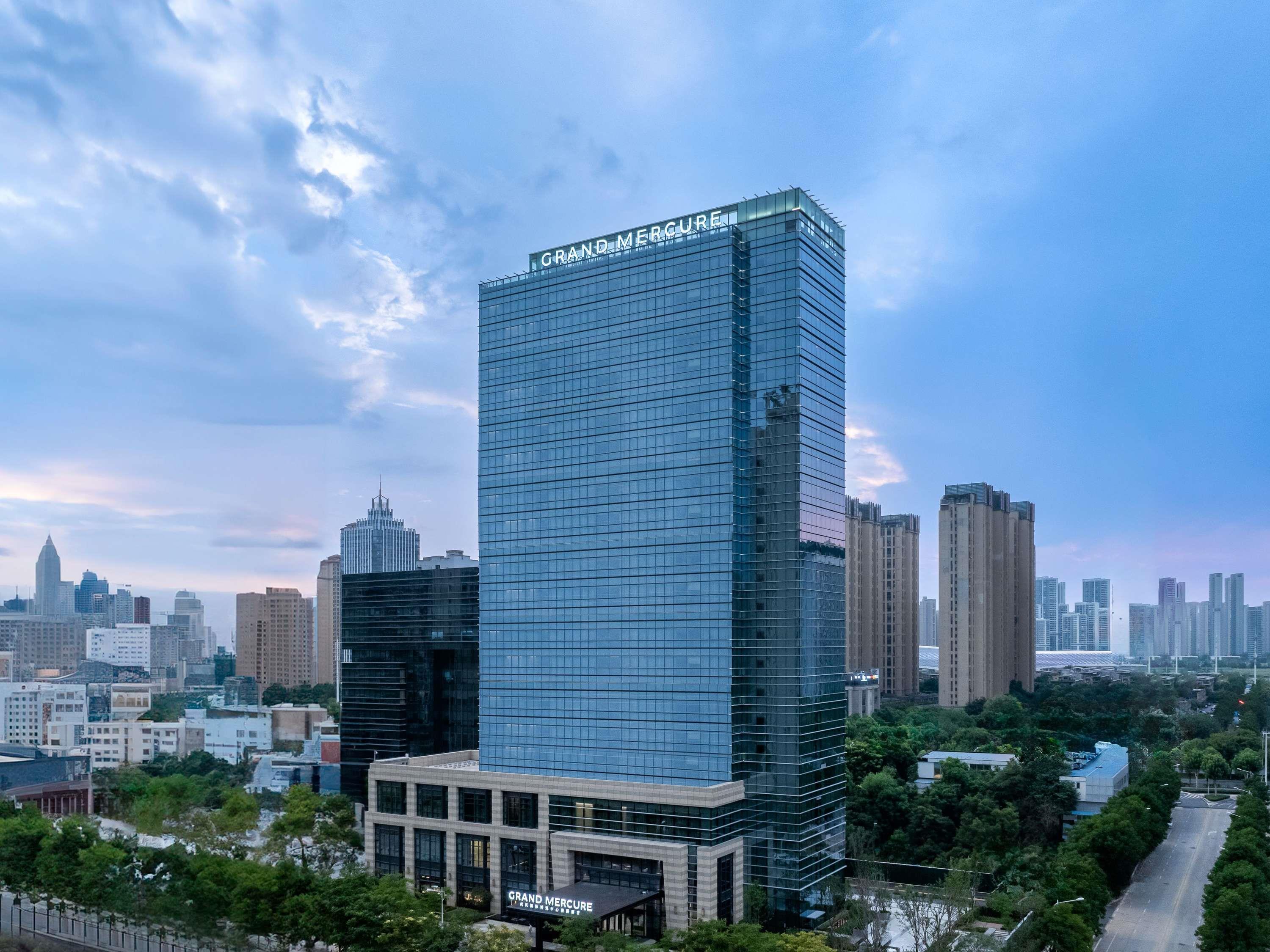 Grand Mercure Wuhan Hanyang — 4-Star Luxury Hotel in Wuhan, People's Republic of China