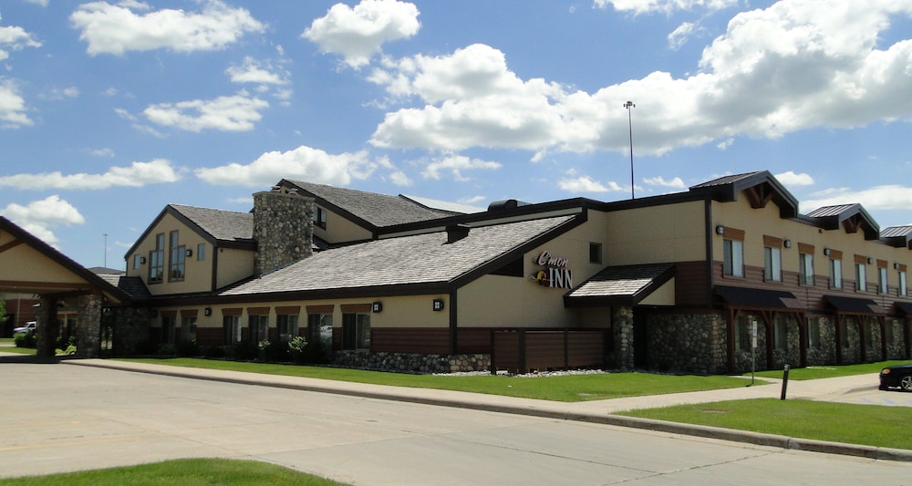 C'mon Inn Fargo - photo 26