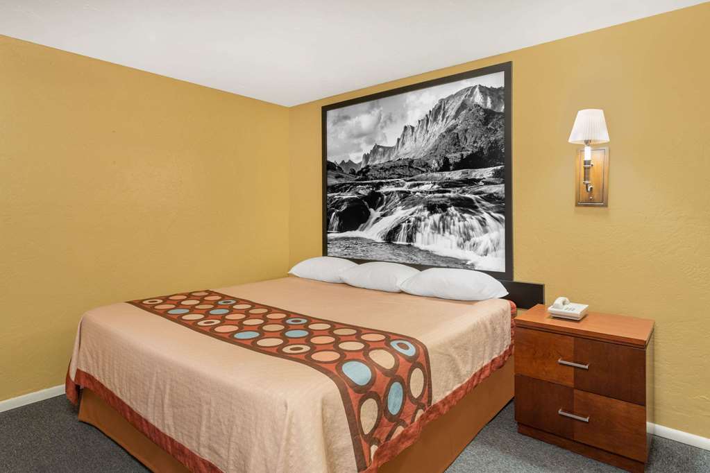Super 8 by Wyndham Diamondville Kemmerer - photo 13