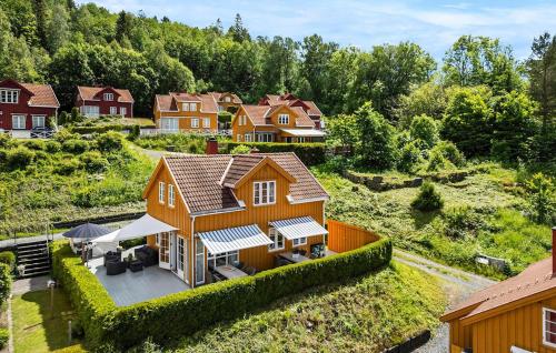 Gorgeous Home In Risør With Wifi — 5-Star Luxury Hotel in Risor, Norway