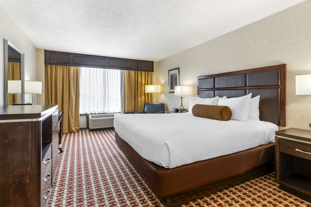 Best Western Plus Grosvenor Airport Hotel - photo 27
