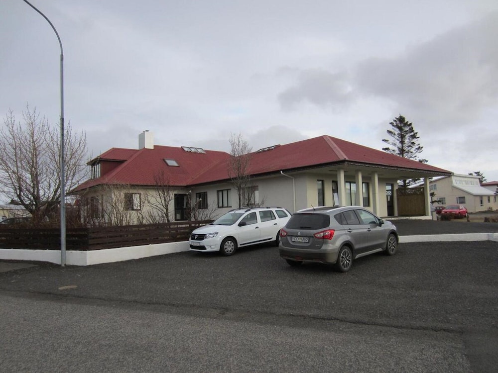 Primary image