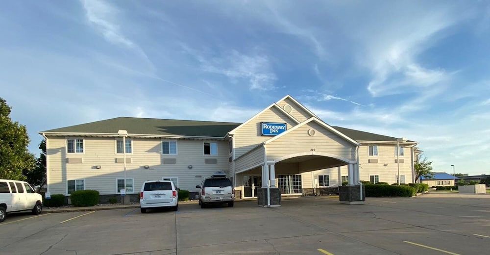 Rodeway Inn Salina North - photo 18