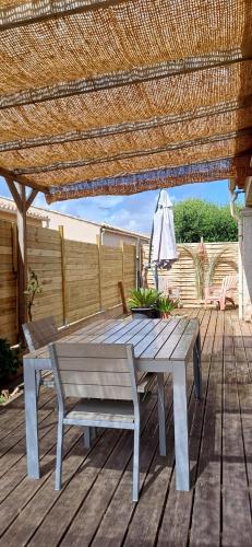 Le Confort Proche de L'etang - last minute hotel in Unknown City