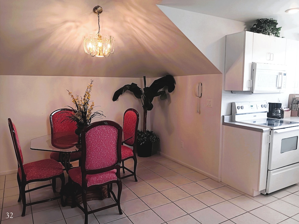 The Cozy Inn - photo 29