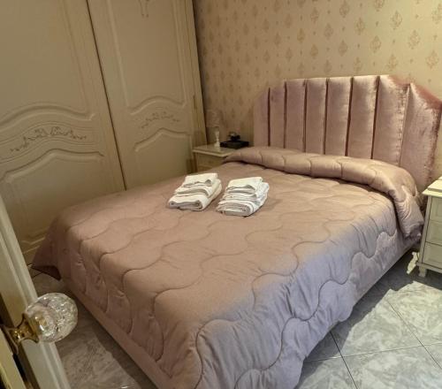 Guest House Into Naples — 4-Star Luxury Hotel in Naples, Italy