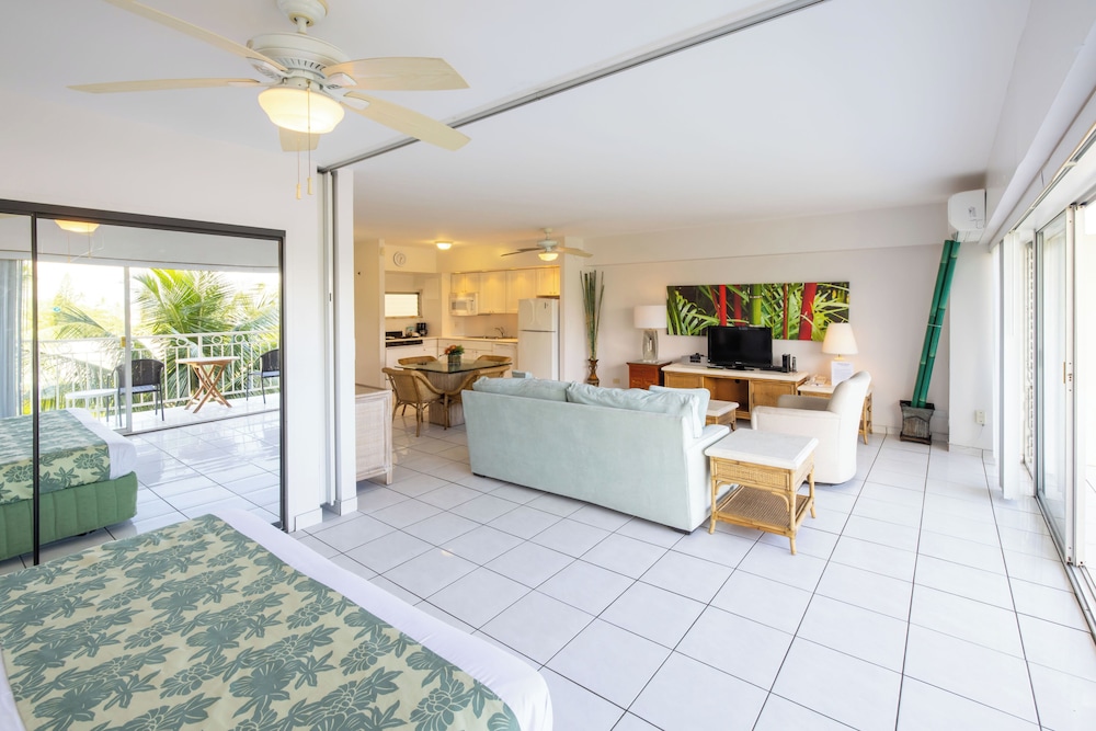 Waikiki Shore By Outrigger - photo 107
