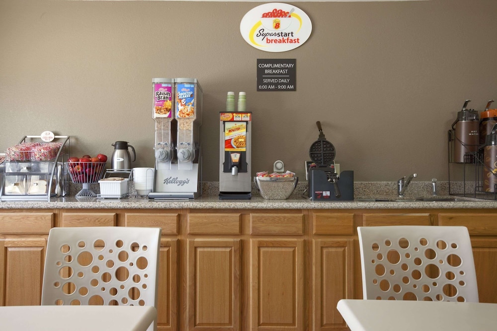 Super 8 by Wyndham Fremont NE - photo 20