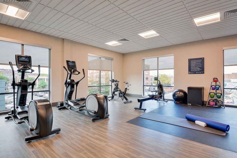 Hampton Inn Salem Boston - photo 26