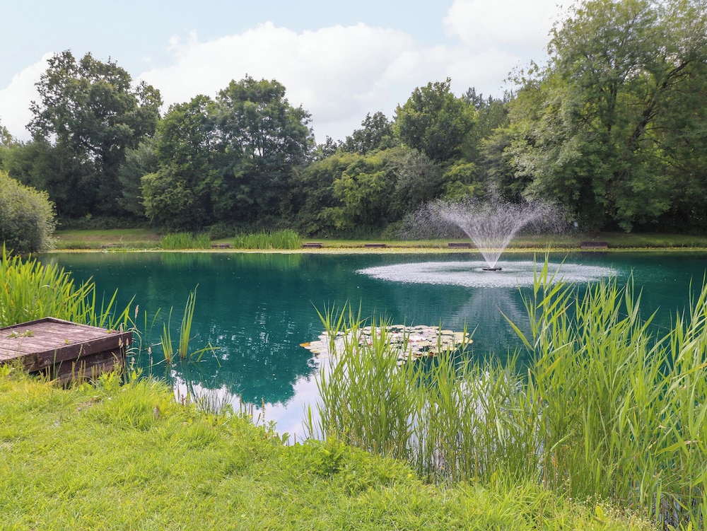 Stork Lodge — 4-Star Luxury Hotel in Coalville, United Kingdom