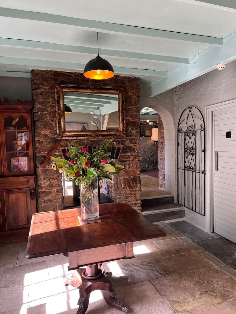 Smugglers Haunt Hotel in Brixham, United Kingdom