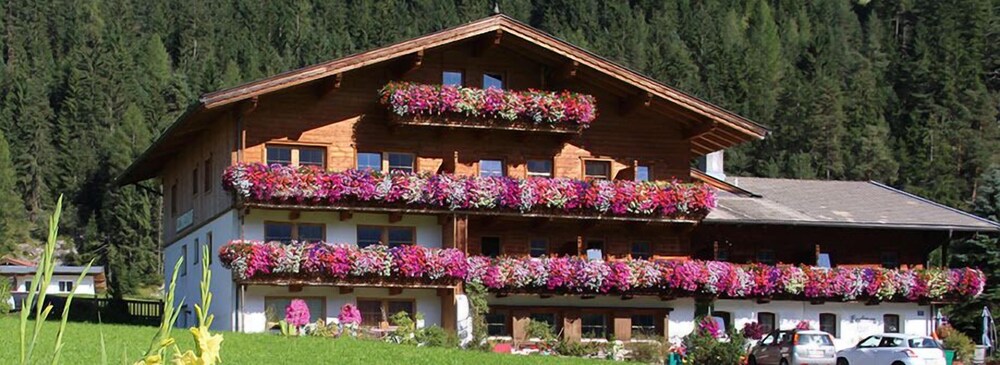 Lechnerhof Hotel Garni in Achenkirch, Austria