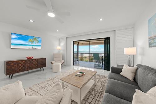 Sanddollar #B301 in Sanibel, United States