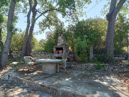 La Garenne Basse Chez Sylvie — hotel in Saint-Didier-En-Velay