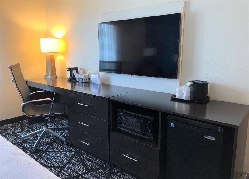 SureStay by Best Western Cambridge - photo 23