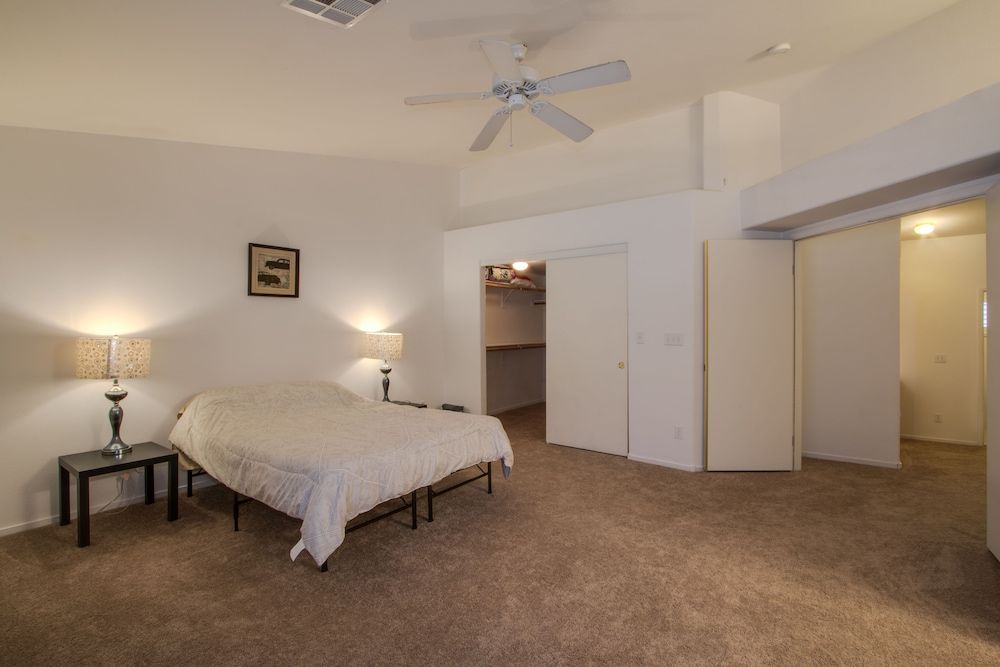 Beautiful Townhome with Pool