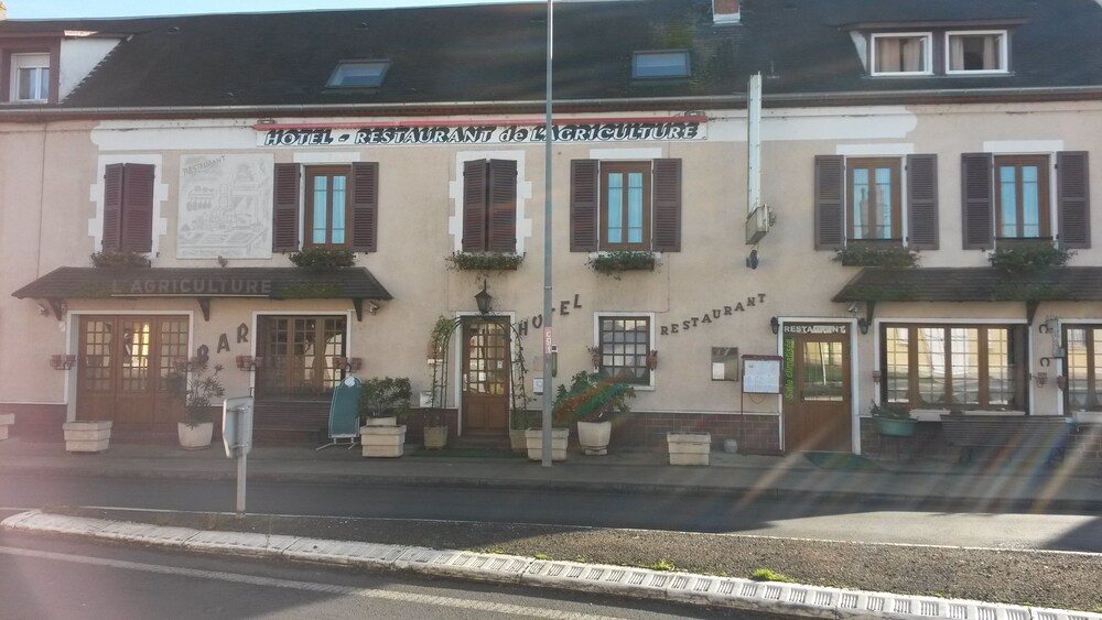 Hotel De L Agriculture — Decize