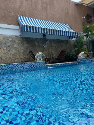Ndalem Bu Fit Villa Javanese modern villa in jakarta — 5-Star Luxury Hotel in Jakarta, Indonesia