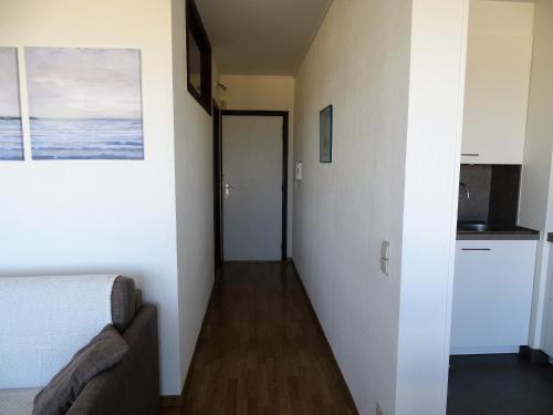 North Sea View studio with parking — 4-Star Luxury Hotel in Middelkerke, Belgium