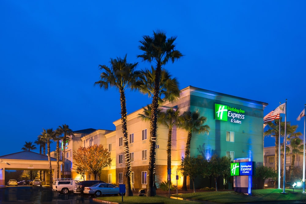 Holiday Inn Express Hotel & Suites Vacaville by IHG - photo 34