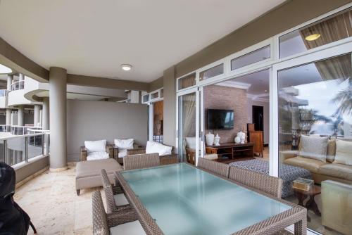 Ballito Manor View 503 — 4-Star Luxury Hotel in Ballito, South Africa