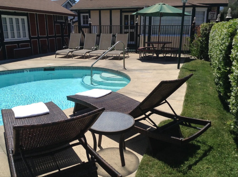 Solvang Inn and Cottages - photo 27