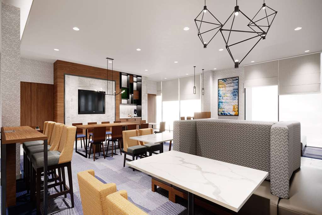 La Quinta Inn & Suites by Wyndham San Antonio at the RIM - photo 35