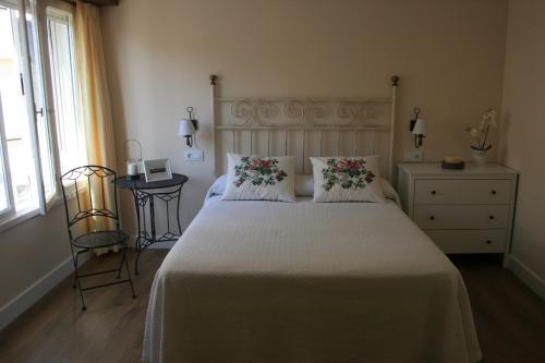 Pension Las Palomas — 4-Star Luxury Hotel in Santa Marta De Ortigueira, Spain