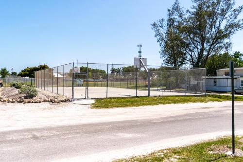 Sea Esta in Holmes Beach, United States