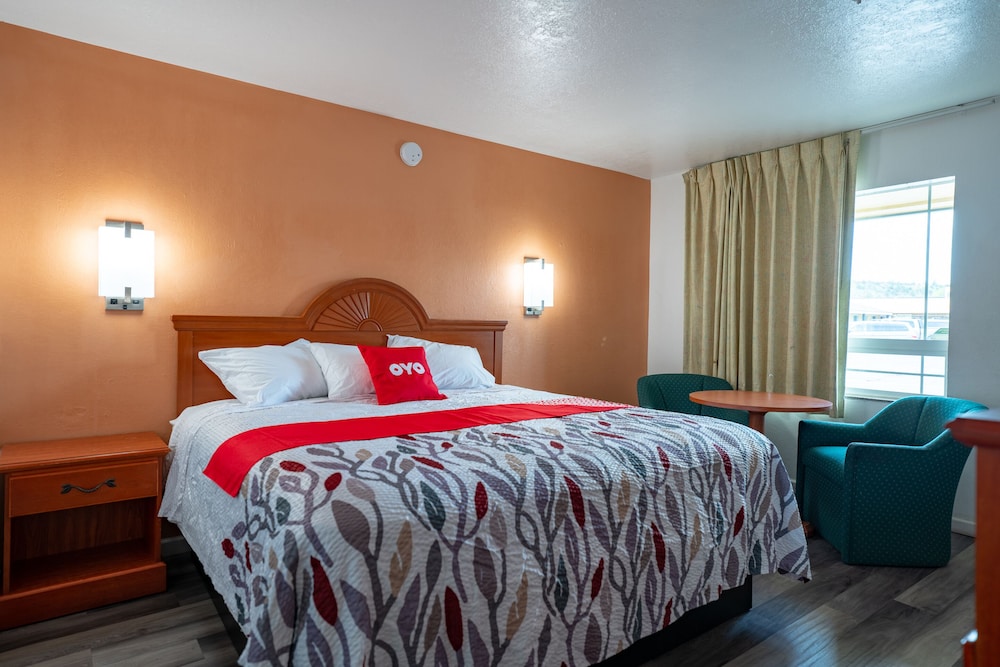 Budget Inn Madras - photo 22