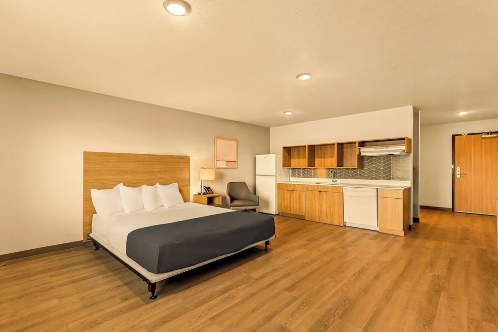 LivAway Suites SLC West Jordan - photo 19