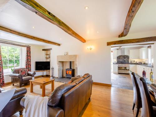 Warth House Uk44209