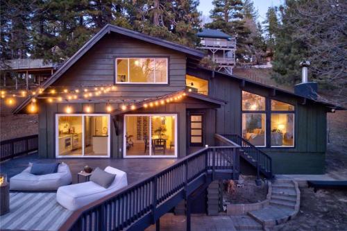 Ferndale woods — 4-Star Luxury Hotel in Running Springs, United States