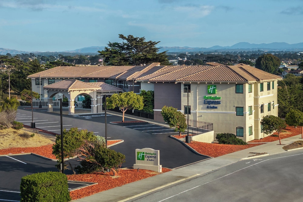 Holiday Inn Express Hotel & Suites Marina State Beach Area by IHG in Marina, United States