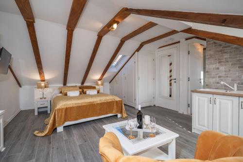 Rooms&Apartments Tomić — 4-Star Luxury Hotel in Ston, Croatia