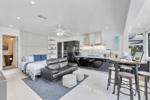 Spacious Studio in the Heart of FTL Hot Tub — 4-Star Luxury Hotel in Fort Lauderdale, United States