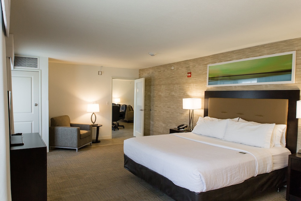 Holiday Inn Bloomington Airport by IHG - photo 15