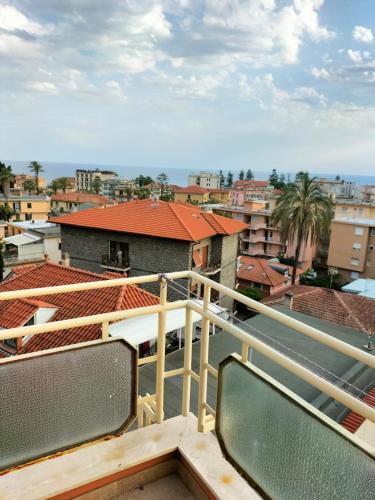 Attico con vista mozzafiato — 4-Star Luxury Hotel in Bordighera, Italy
