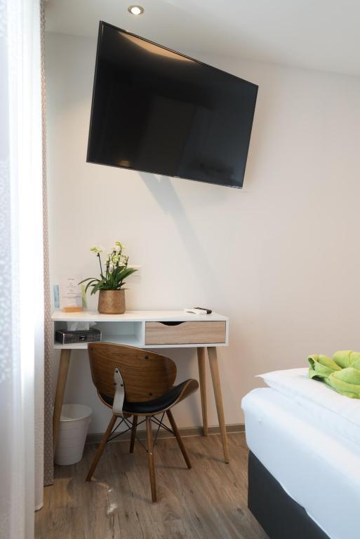 Cityapartements Fn2 Fn4 Klimatisiert in Friedrichshafen, Germany