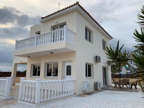 Moonlight Sea View Villa — 4-Star Luxury Hotel in Ayia Napa, Cyprus