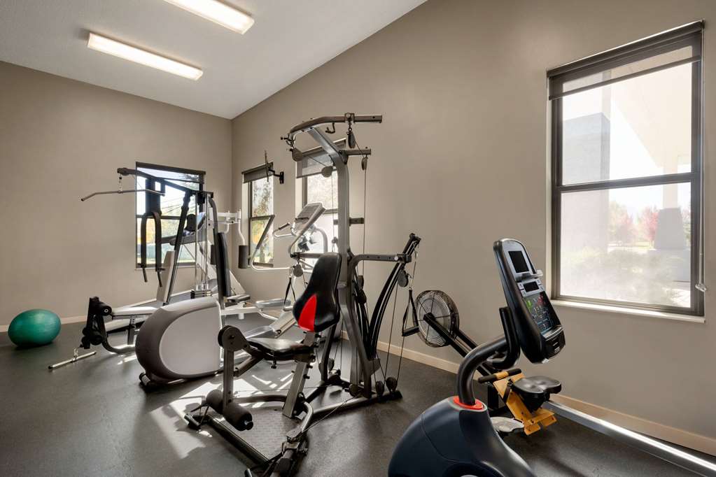 Days Inn by Wyndham Carbondale - photo 13