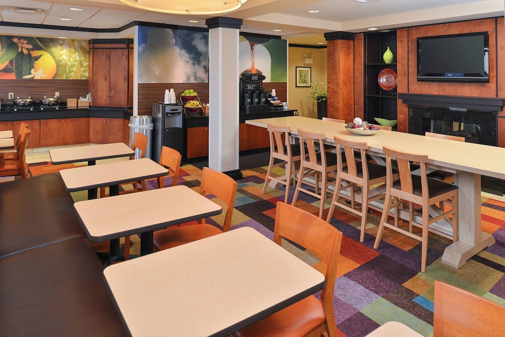 Fairfield Inn & Suites by Marriott Kingsland - photo 23
