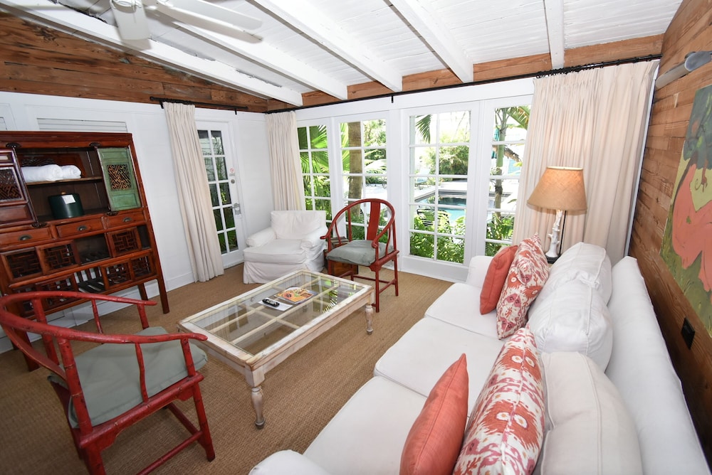 Simonton Court Historic Inn & Cottages - photo 166