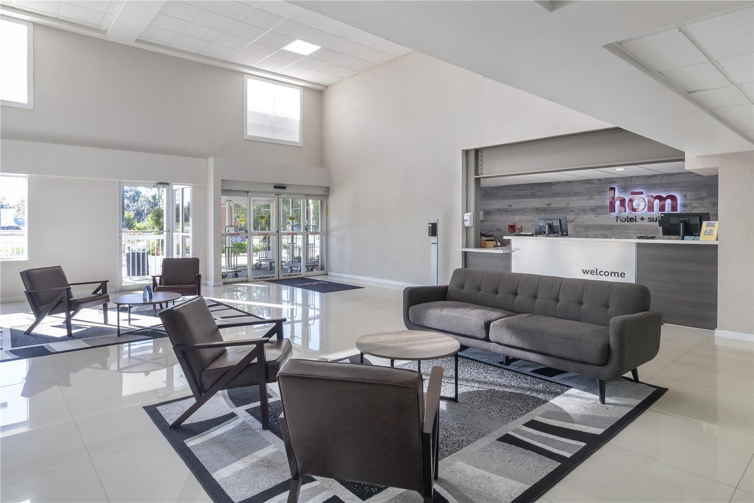 hom hotel suites Trademark Collection by Wyndham - photo 3